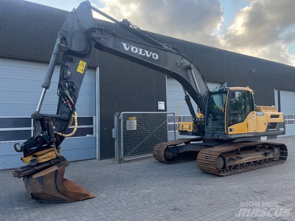 Volvo EC250DL Bandgrävare