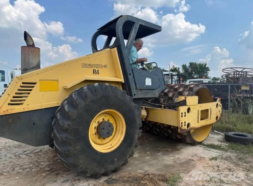 Bomag BW 211 P D-3 Envalsvältar