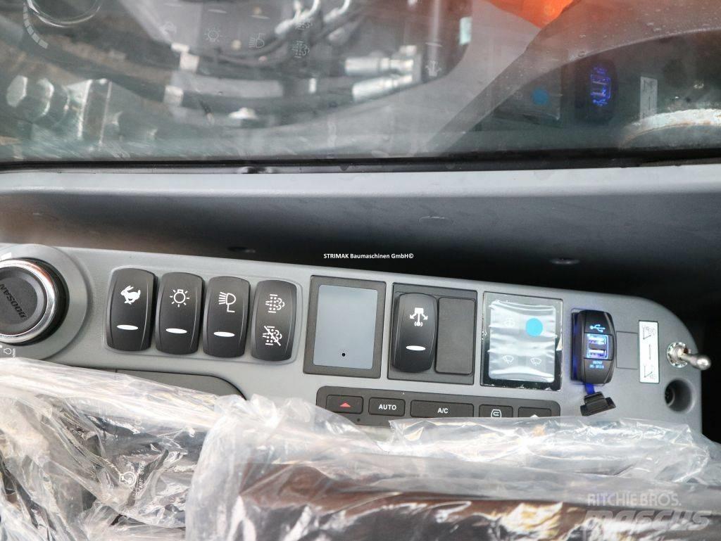 Doosan DX 210 LC-7 Bandgrävare