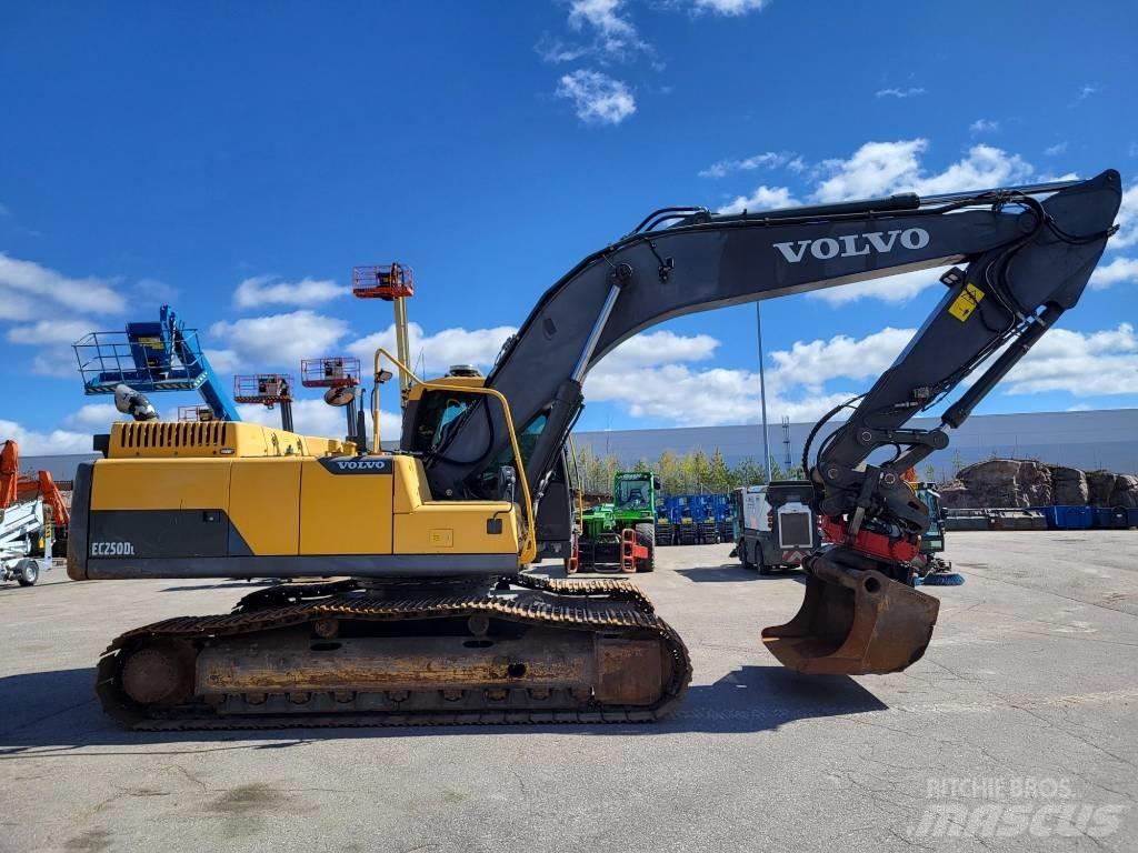 Volvo EC 250 D L Bandgrävare