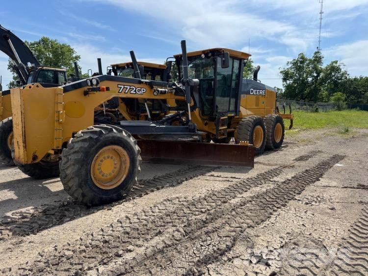 DEERE 772GP Väghyvlar