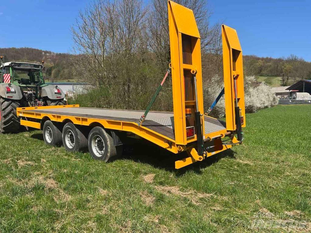 Schmitz AWF 24 Maskintransporter