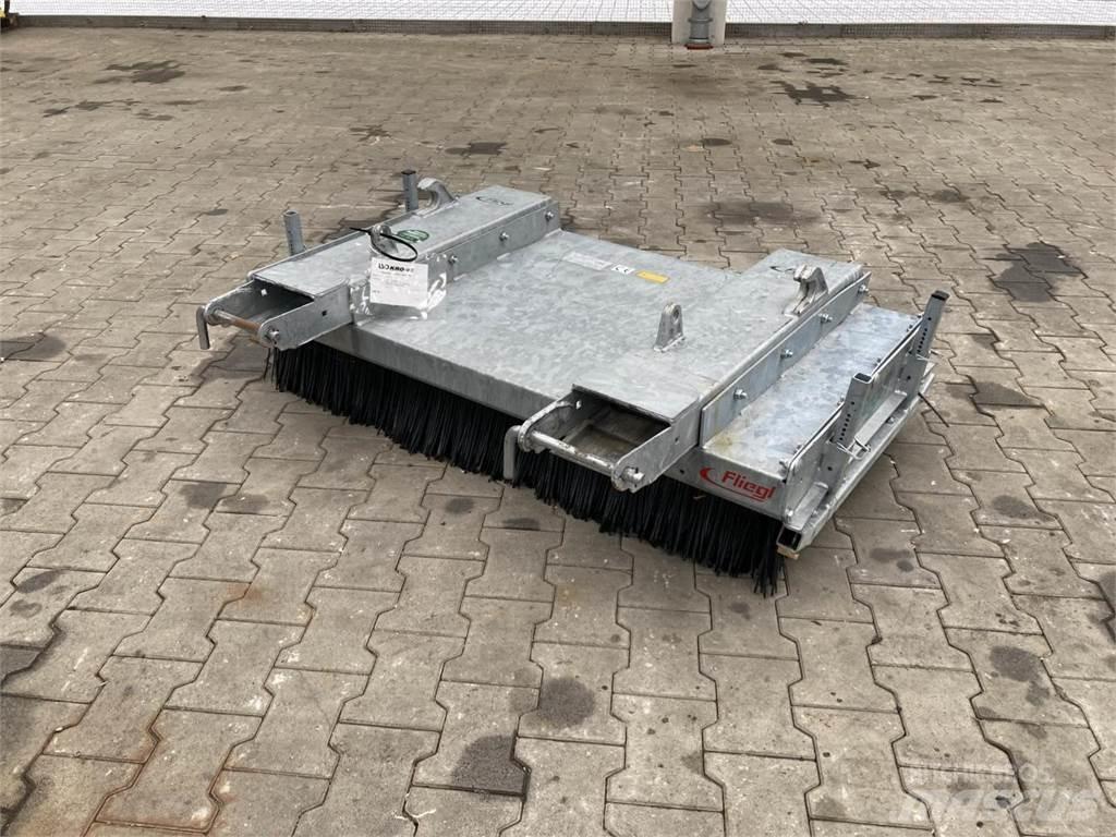 Fliegl Löwe 1,50m Sopmaskiner