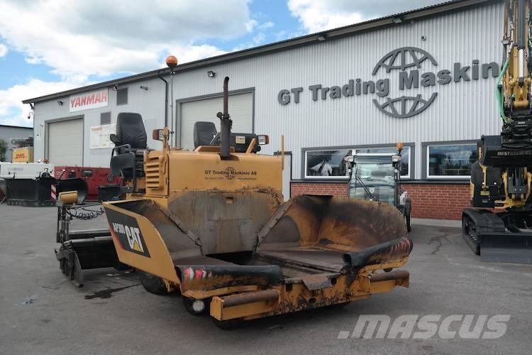 CAT AP 300 Asfaltsläggningsmaskiner