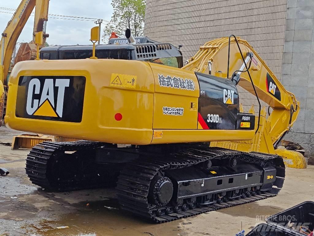 CAT 330 D2 L Bandgrävare