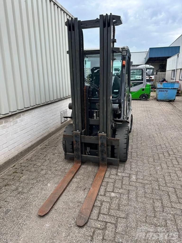 Nissan FDG02E7 Övriga motviktstruckar