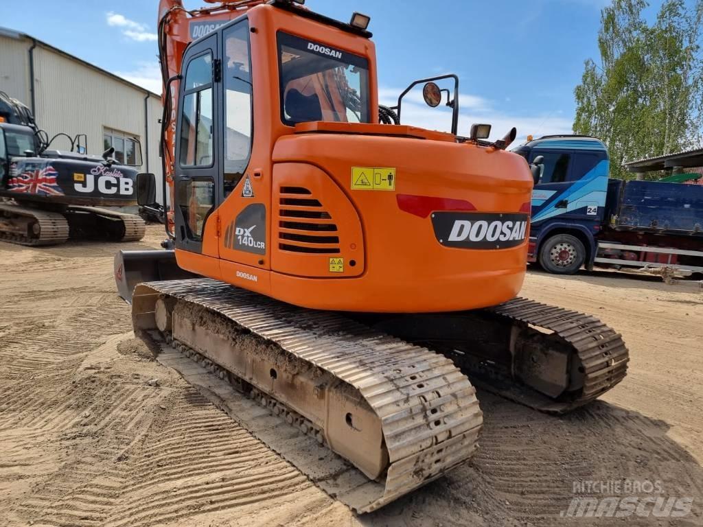Doosan DX 140 LC-3 Bandgrävare