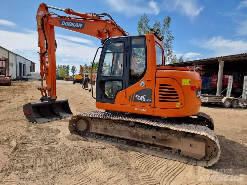 Doosan DX 140 LC-3 Bandgrävare