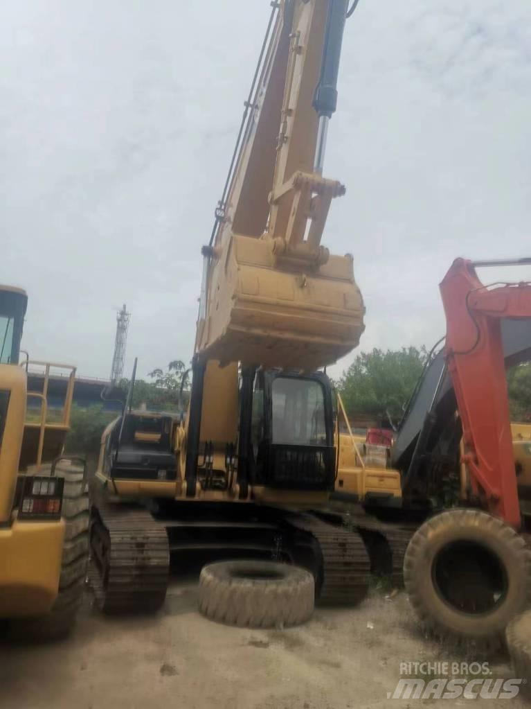 CAT 325 DL Bandgrävare