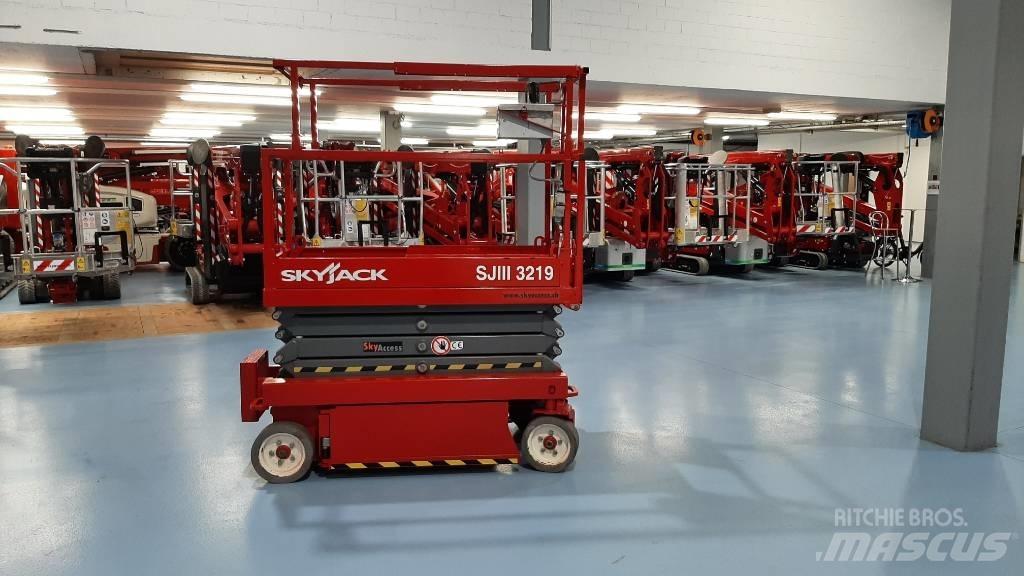 SkyJack SJIII 3219 Saxliftar