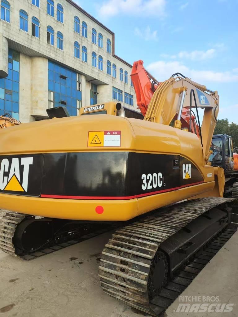 CAT 320 C L Bandgrävare