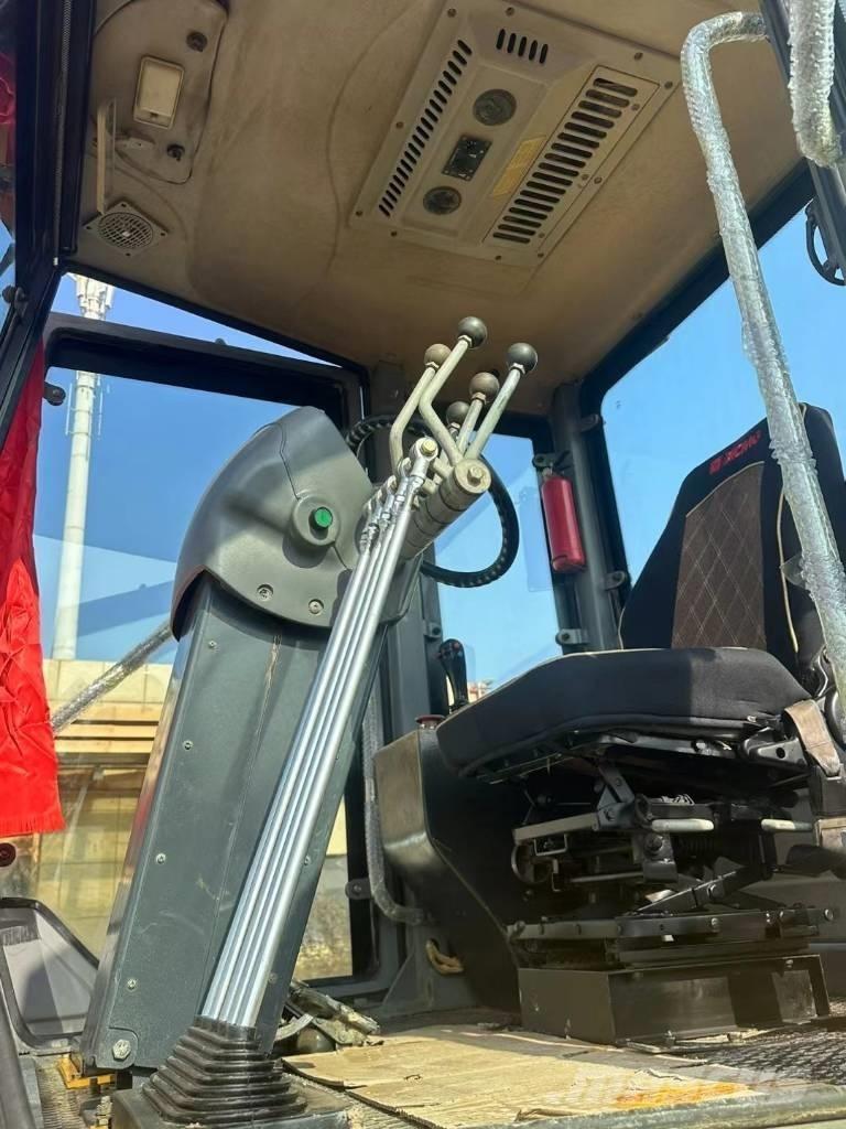 XCMG GR 2153 Väghyvlar