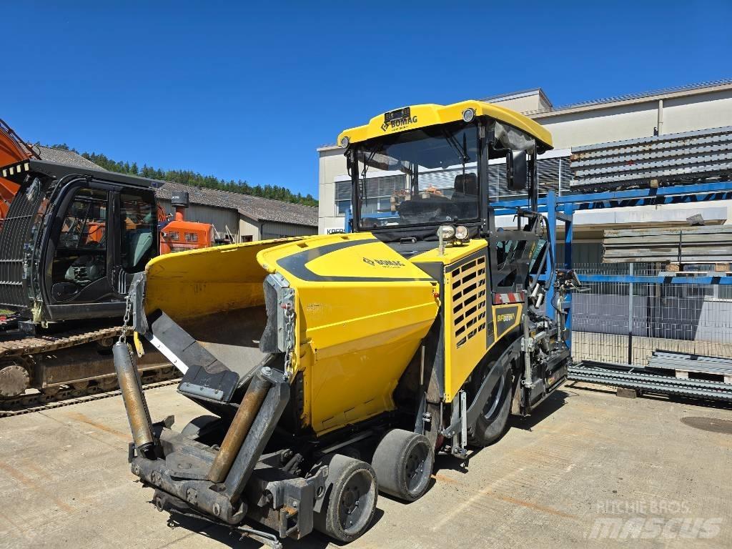 Bomag BF 300 P-2 Asfaltsläggningsmaskiner