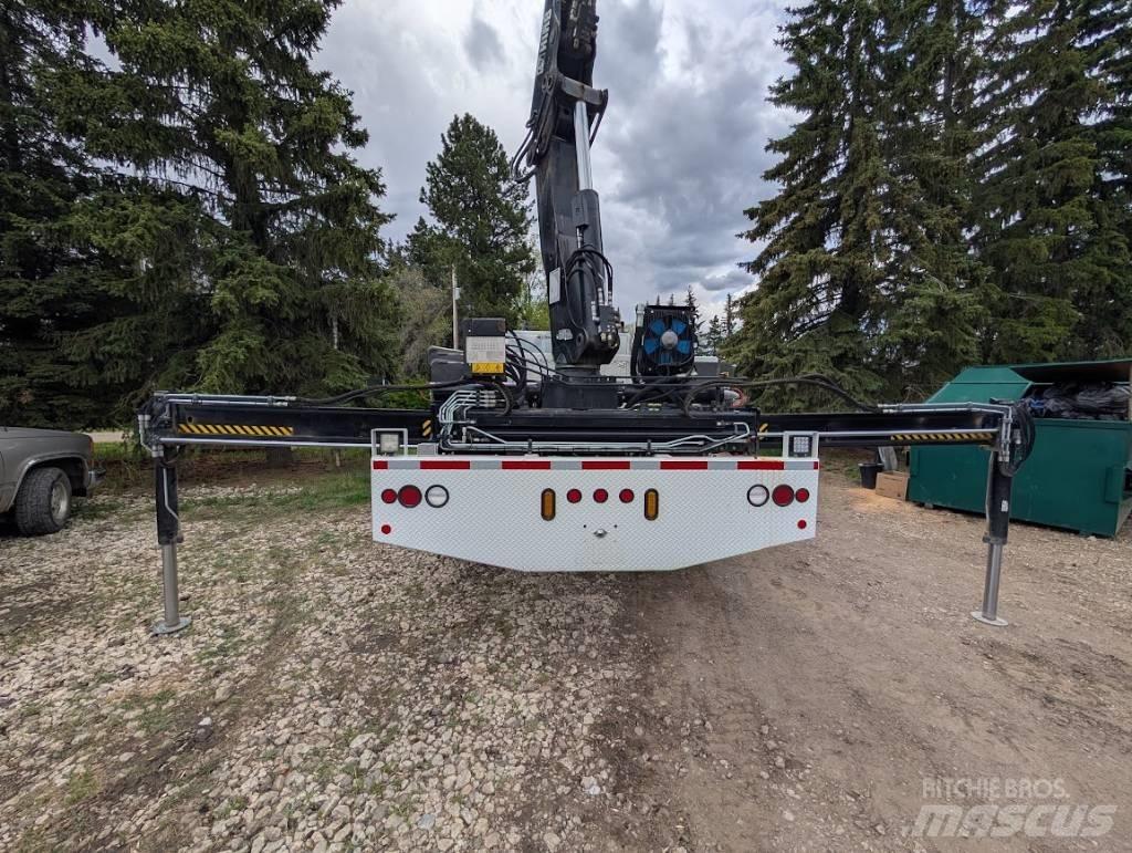 International 7500 Kranbilar