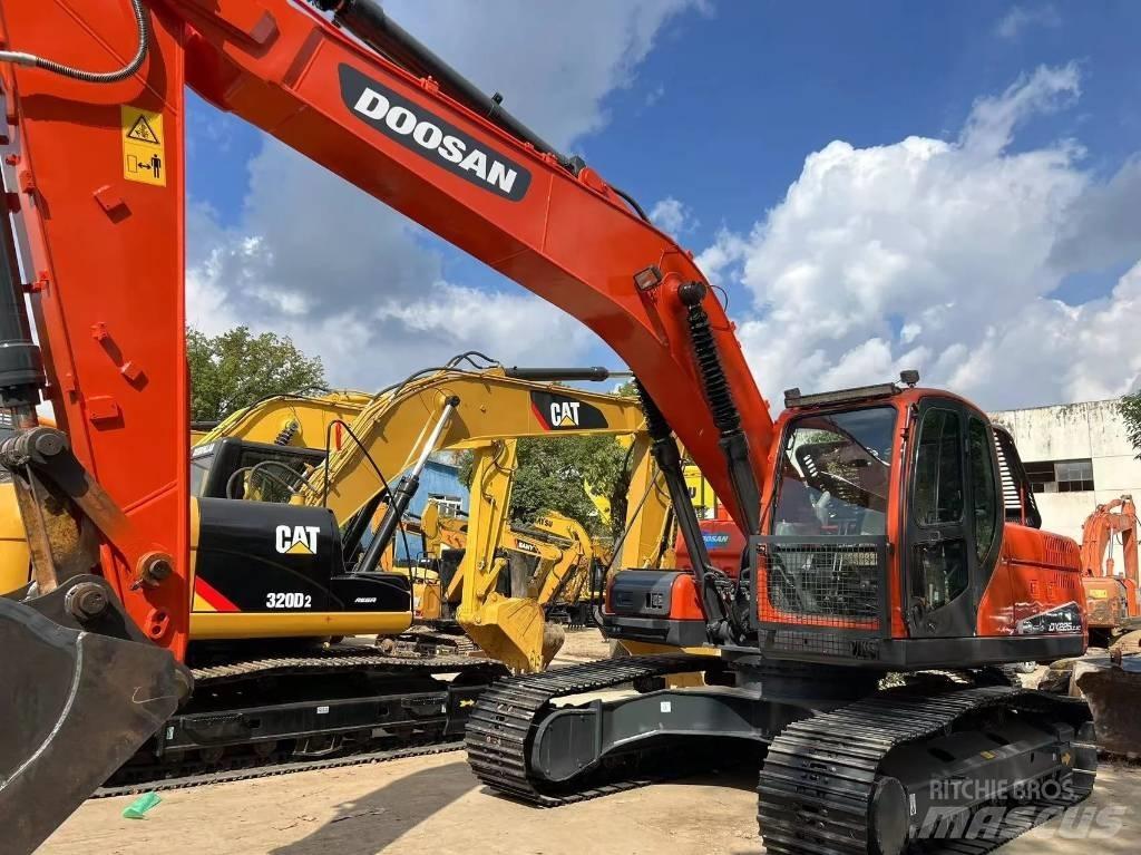 Doosan DX225-9C Bandgrävare