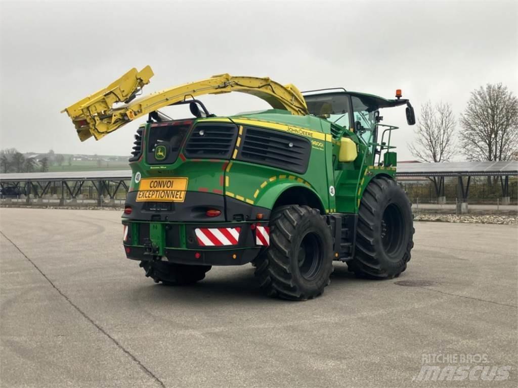 John Deere 9800i Självgående fälthackar