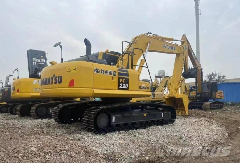 Komatsu 220-8K Bandgrävare