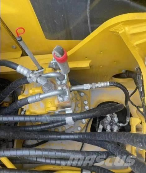 Komatsu 220-8K Bandgrävare