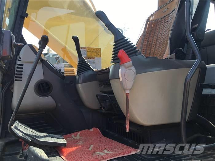 Komatsu PC 200-8 Bandgrävare