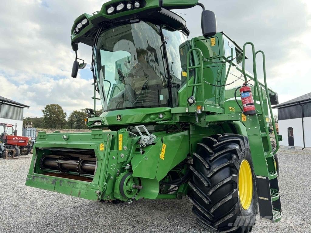 John Deere T 670 i Skördetröskor