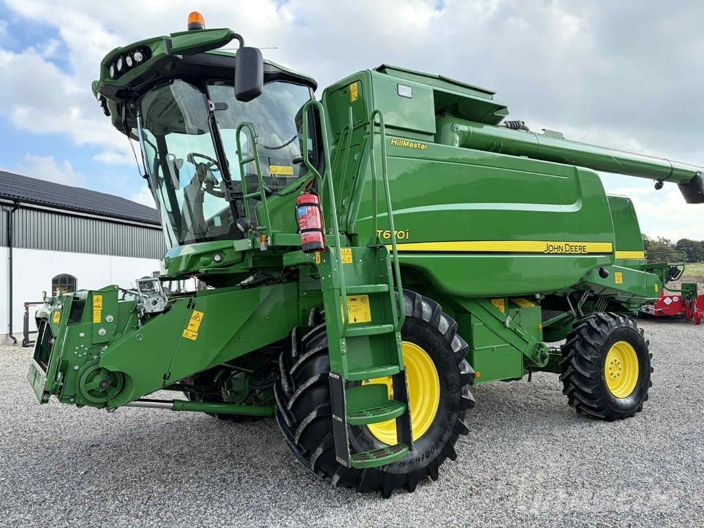 John Deere T 670 i Skördetröskor