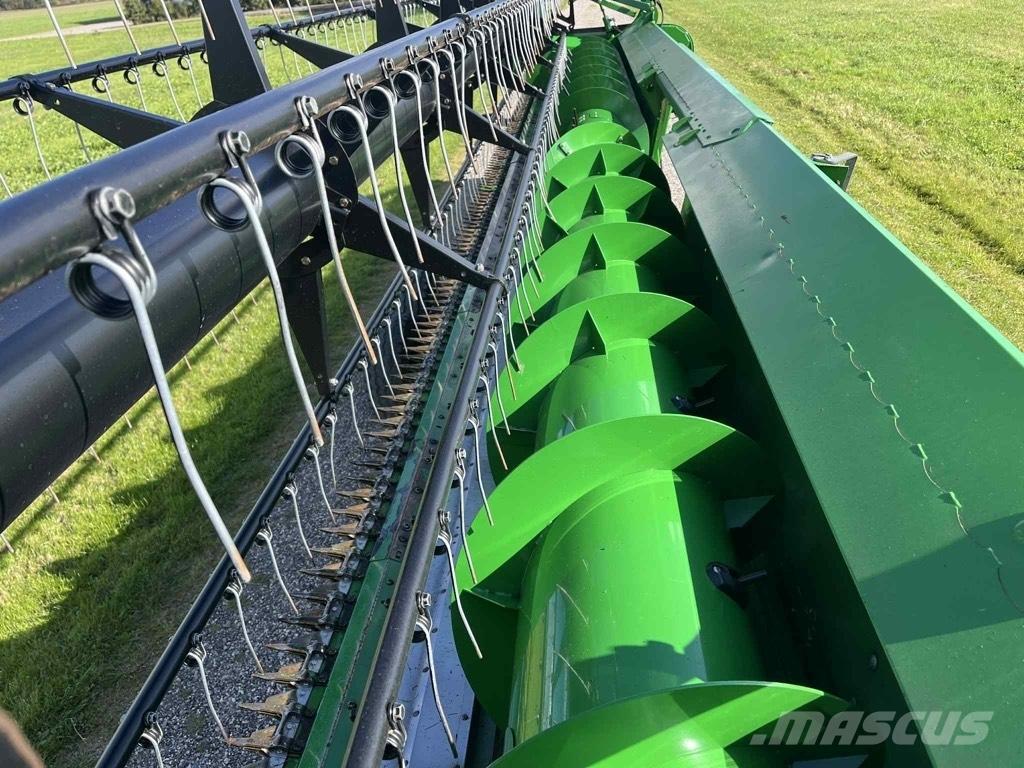John Deere T 670 i Skördetröskor
