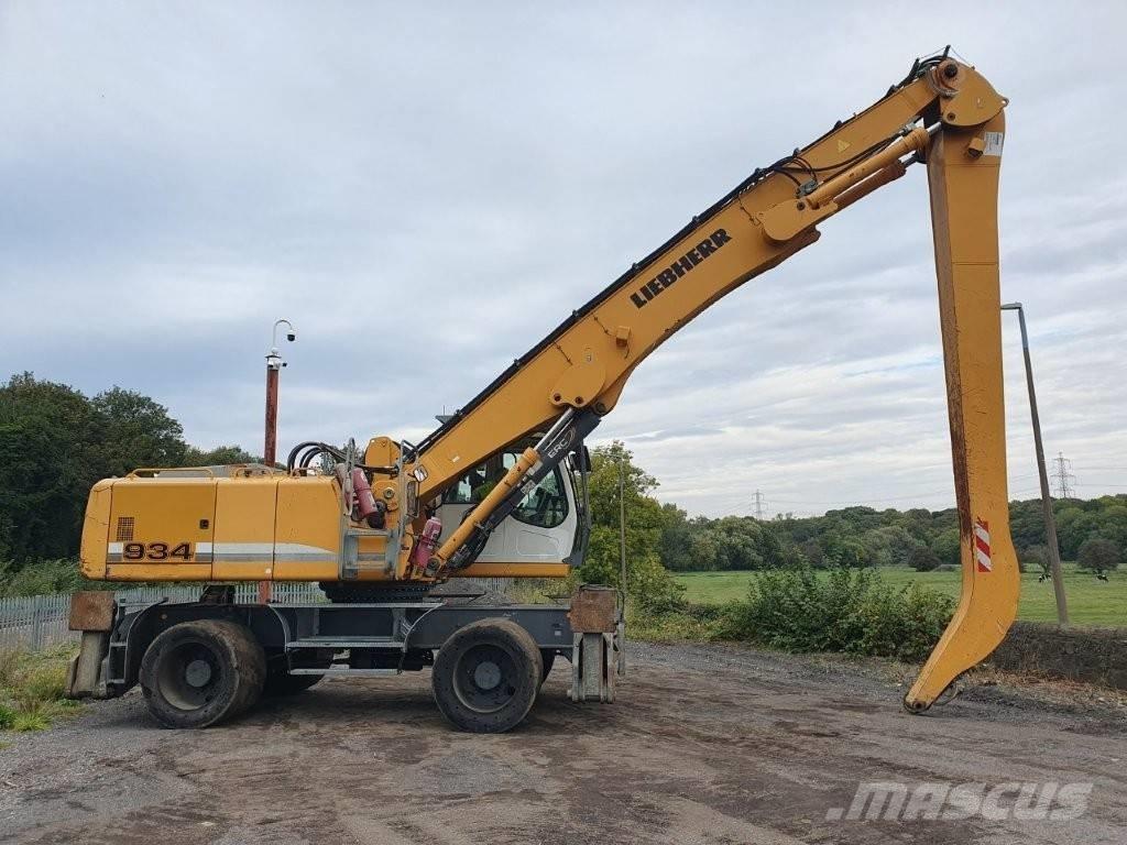 Liebherr A 934 C Avfalls / industri hantering