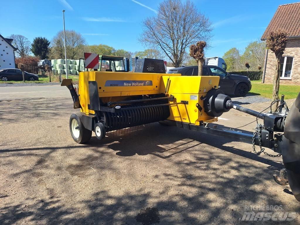 New Holland BC 5060 Fyrkantspressar