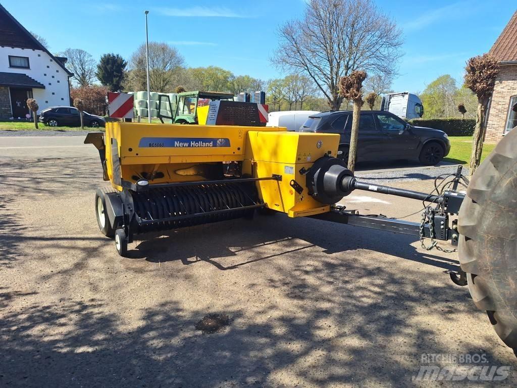 New Holland BC 5060 Fyrkantspressar