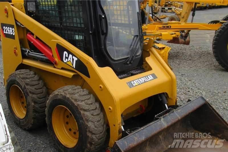 CAT 226B3 Övriga bilar