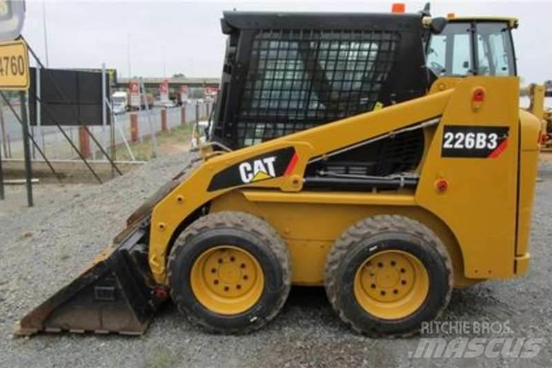 CAT 226B3 Övriga bilar