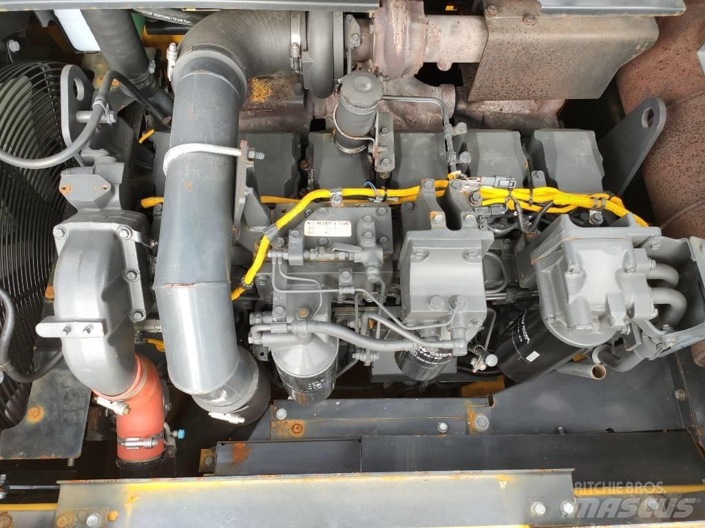 Komatsu PC450-8 Bandgrävare