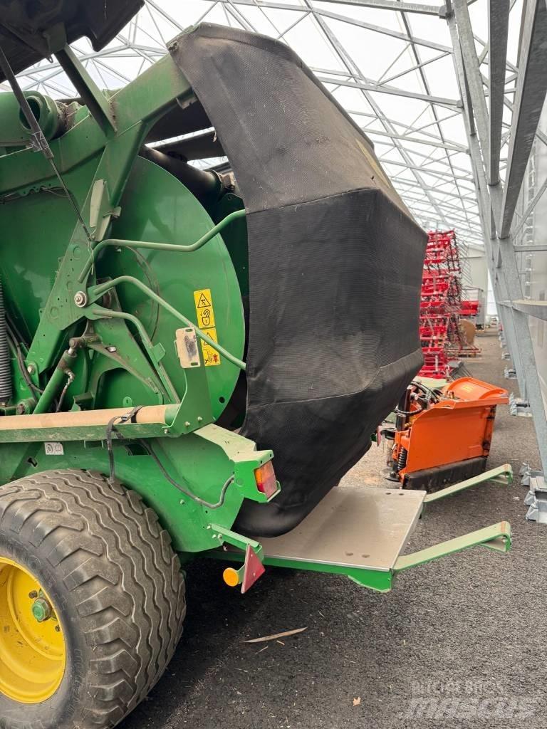 John Deere 960 Rundbalspressar