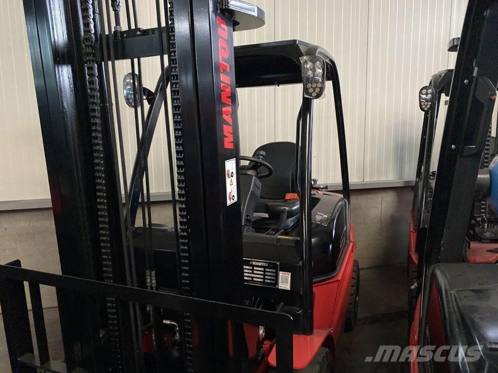 Manitou MI35G Gasolmotviktstruckar