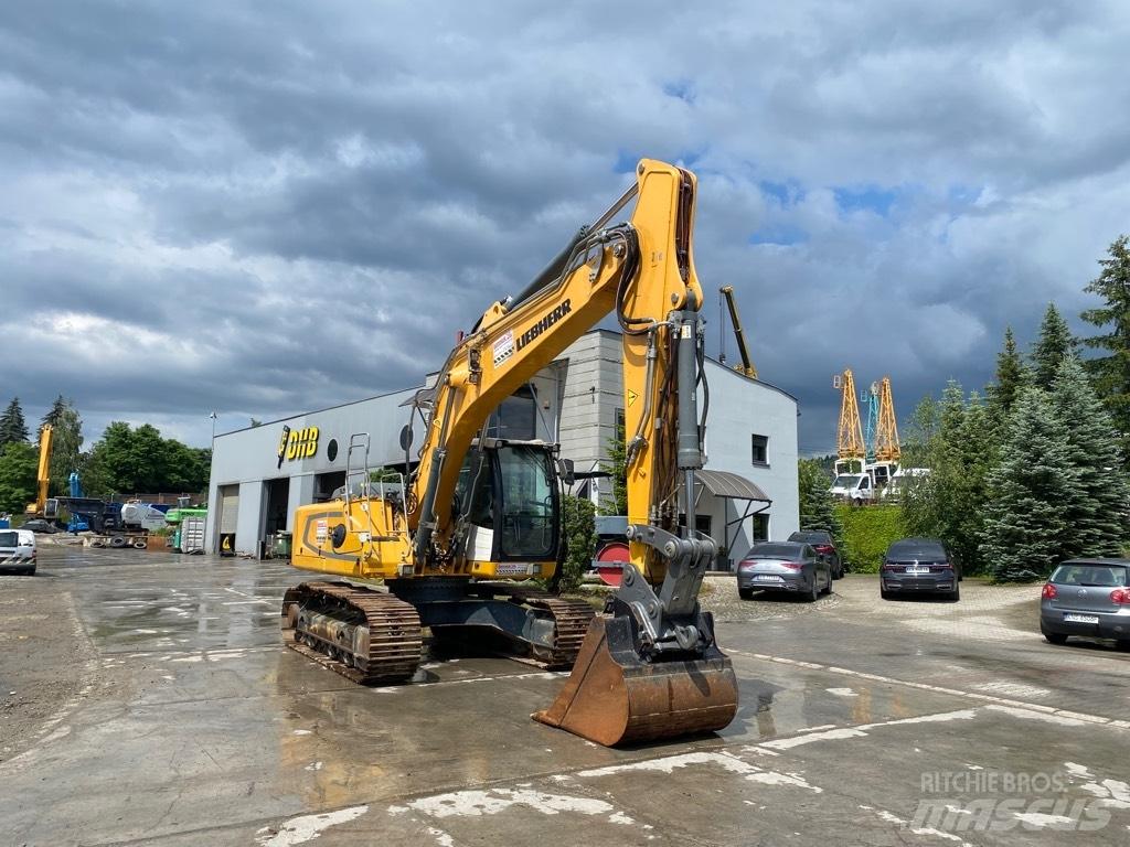 Liebherr R924LC Bandgrävare