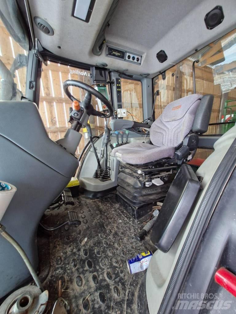 Valtra T 151 hitchec Traktorer