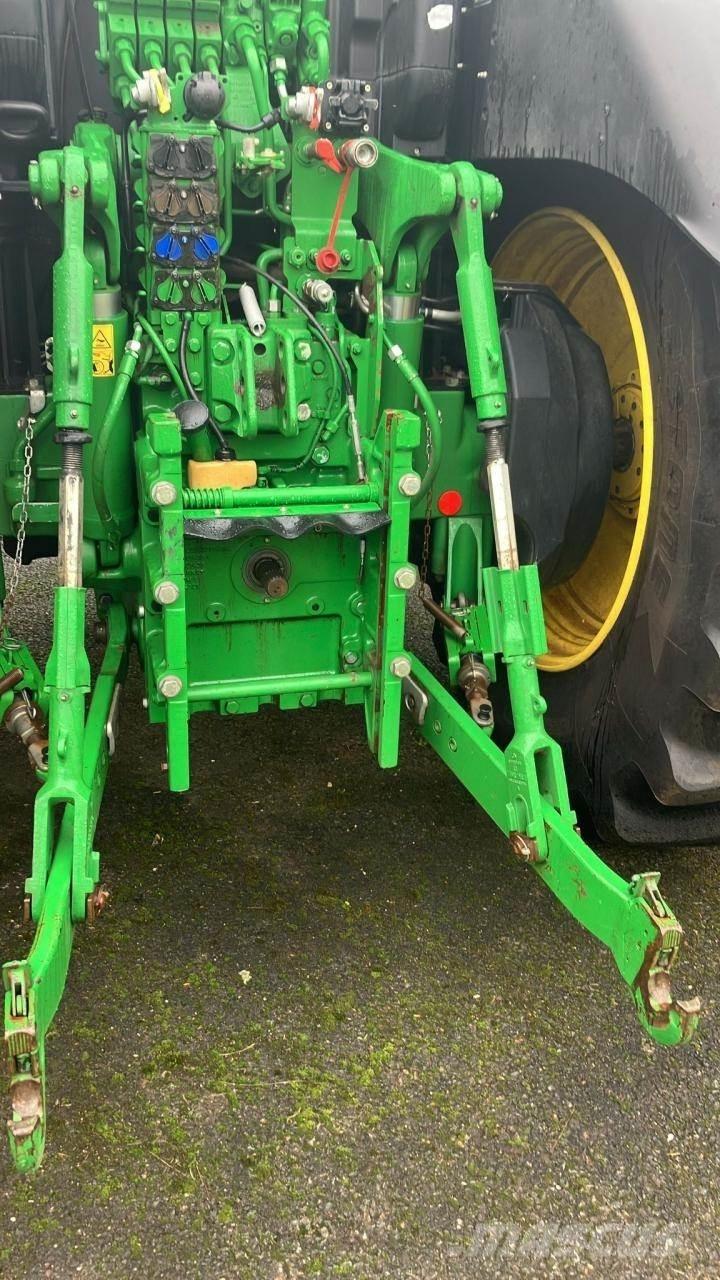 John Deere 6230R Traktorer