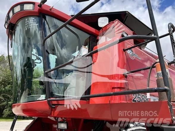 Case IH 2588 Skördetröskor