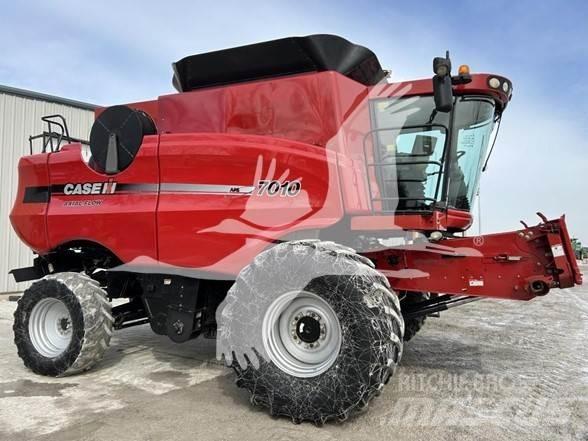 Case IH 7010 Skördetröskor