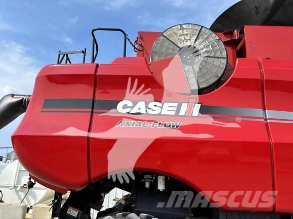 Case IH 8010 Skördetröskor