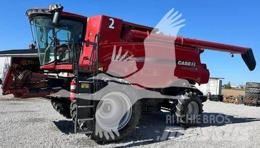 Case IH 8240 Skördetröskor