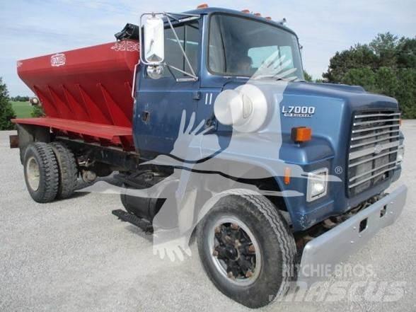 Ford LN7000 Entreprenad - Övrigt