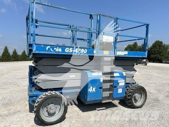 Genie GS4390RT Saxliftar