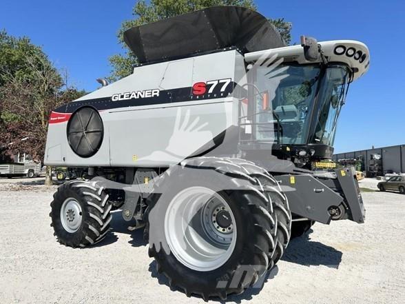 Gleaner S77 Skördetröskor