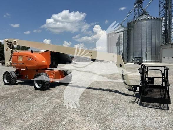 JLG 800A Bomliftar