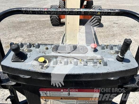 JLG 800A Bomliftar