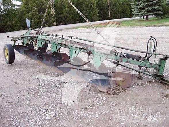 John Deere 514 Växelplogar