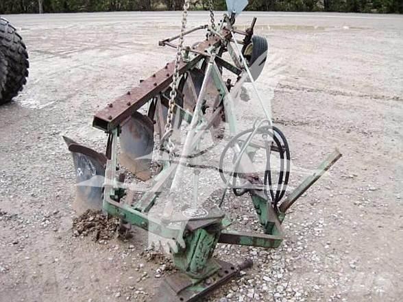 John Deere 514 Växelplogar
