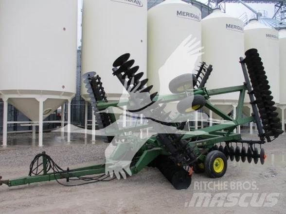 John Deere 630 Tallriksredskap