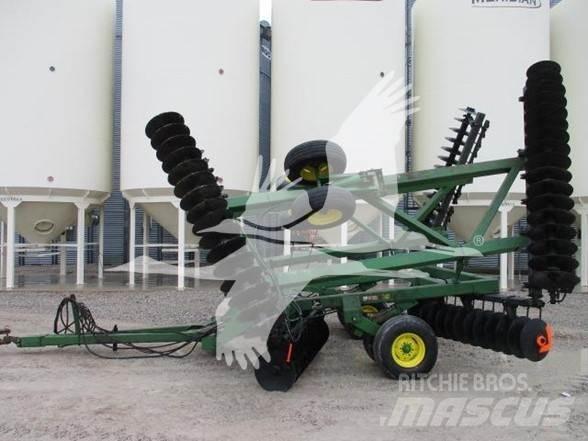 John Deere 630 Tallriksredskap